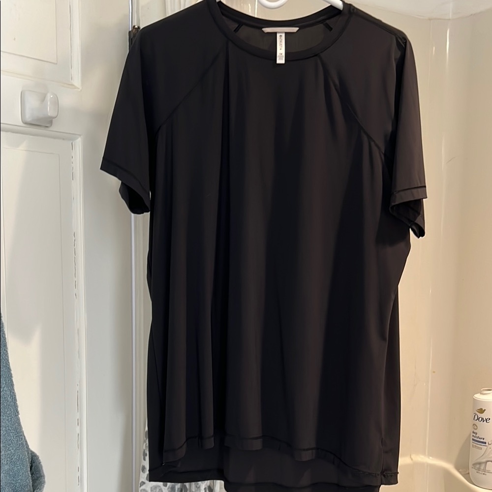 Black Short Sleeve workout Tee